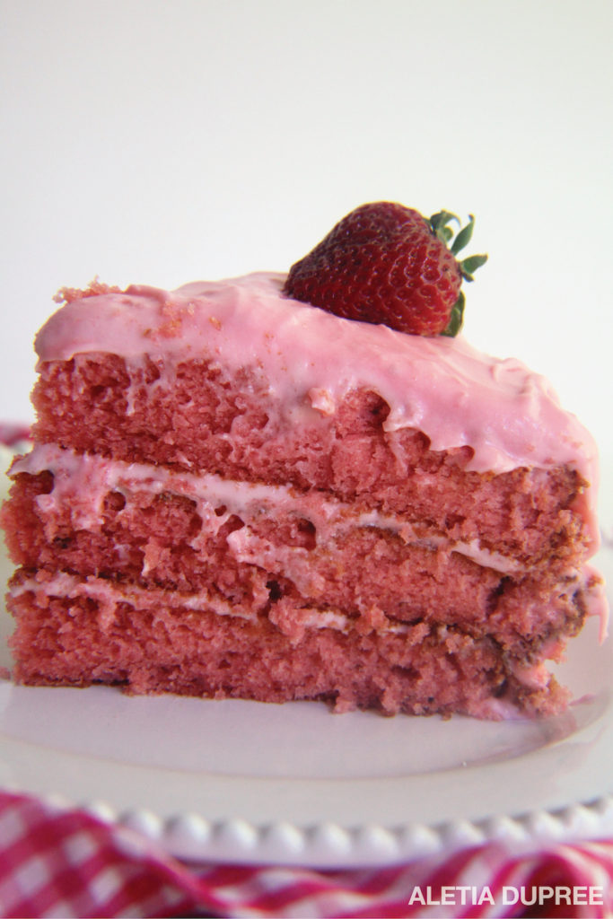 Occasion :: Delicious Strawberry Cake