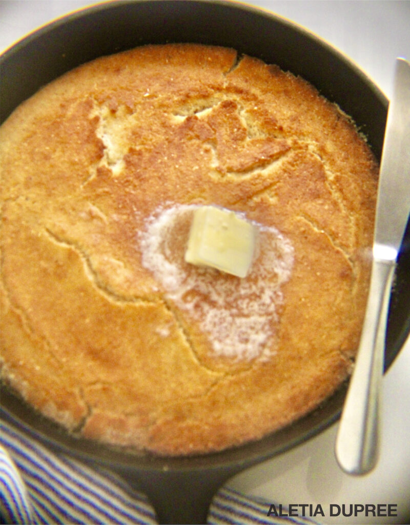 Southern Buttermilk Cornbread (Easy Recipe) - My Texas Kitchen